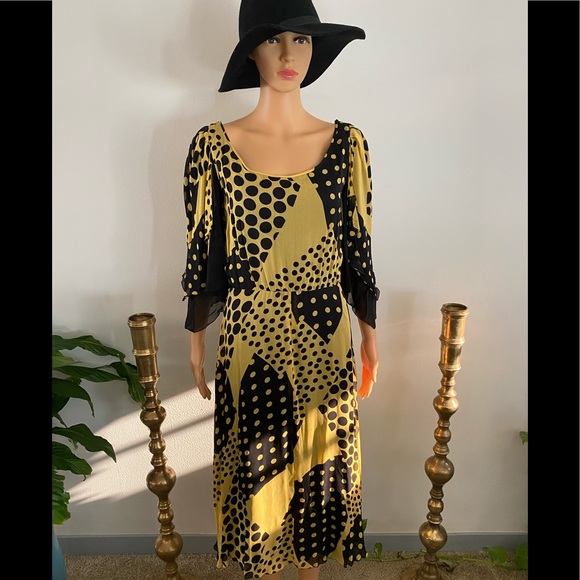 Mirella black and gold dress - Picture 1 of 8
